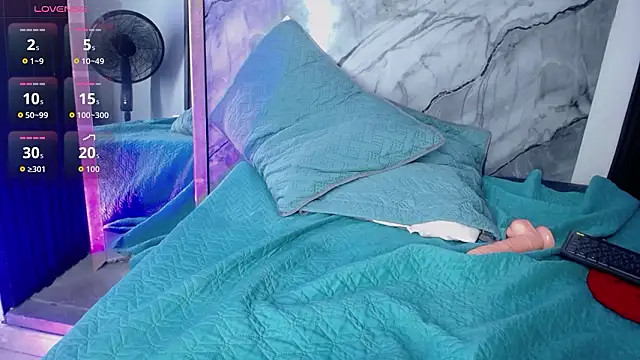 Charlotte_Flanders's cam snapshot