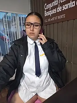 Cute_Penelope live sex cam