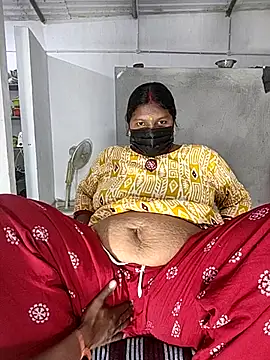 Desicouple1706's cam snapshot