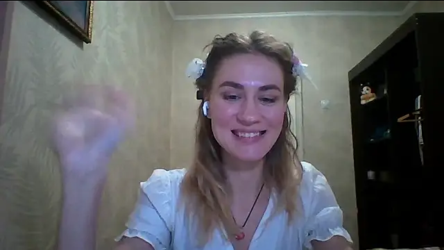 DeanneGilcher's cam snapshot