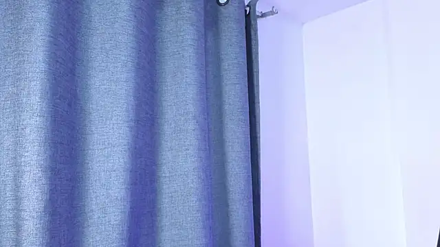 EmilyCarter_2's cam snapshot