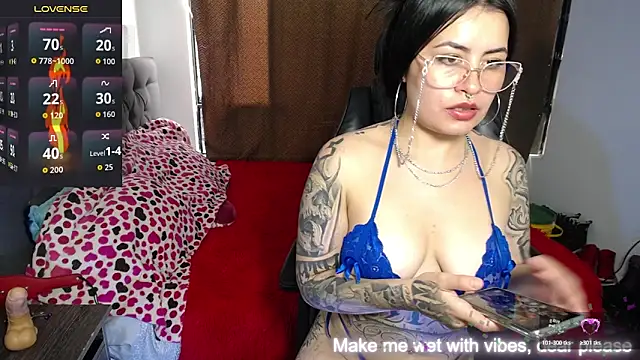 Dakotattoo's cam snapshot