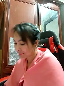 Aly_live's cam snapshot