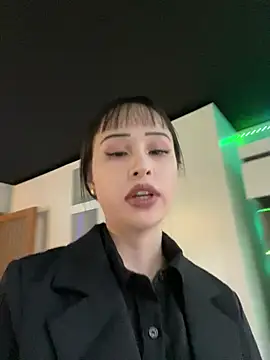 Just-Lilly live sex cam