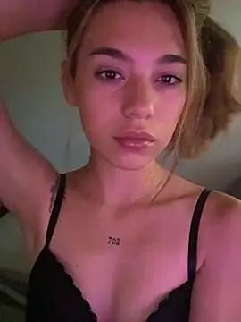 Milagrossuwu live sex cam