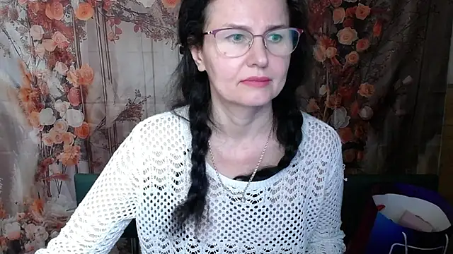 Miroslava_Happi's cam snapshot