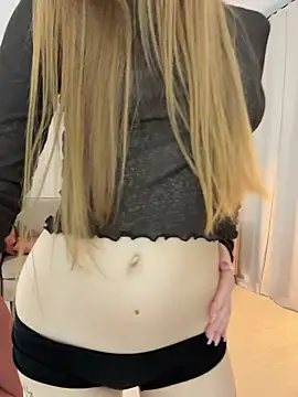 Leliana_nana live sex cam