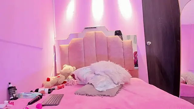 LoveQueen2's cam snapshot