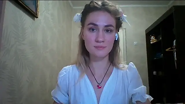 DeanneGilcher's cam snapshot