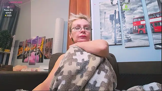 HelgaHimmell's cam snapshot