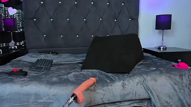 Angel_Cuervo live sex cam