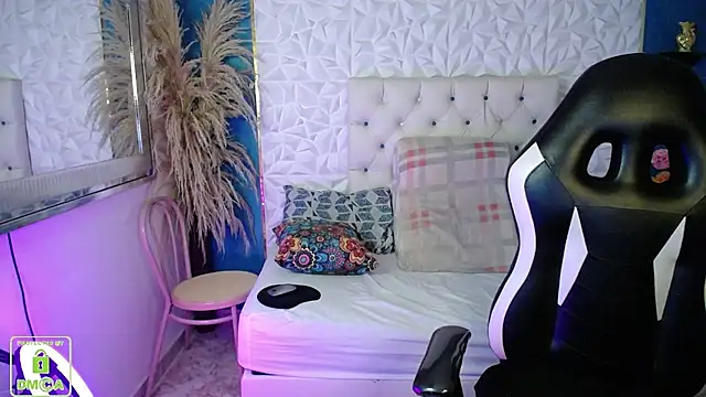 NathaliaSweet_11's cam snapshot