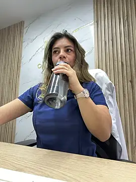 alicee16 live sex cam