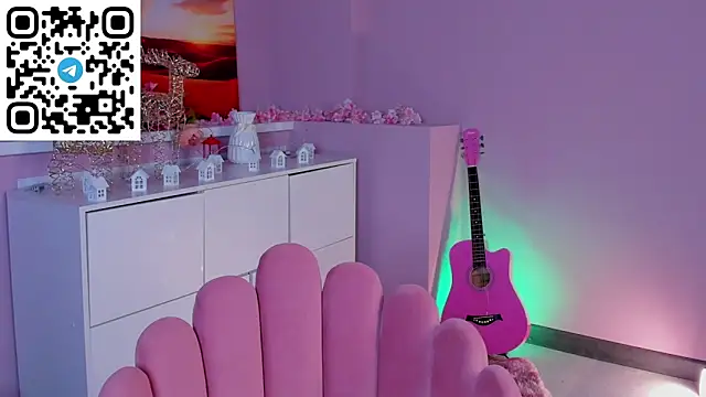 leylamirage's cam snapshot