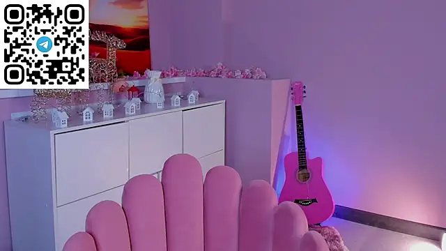 leylamirage's cam snapshot