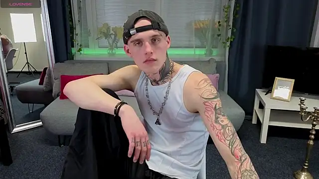 LucassMorgan live sex cam