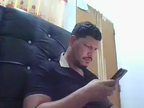 PIGDIRTY22 live sex cam