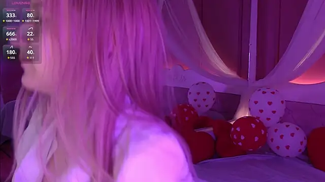 LillLane's cam snapshot