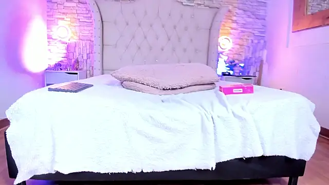 Gina_Myers live sex cam