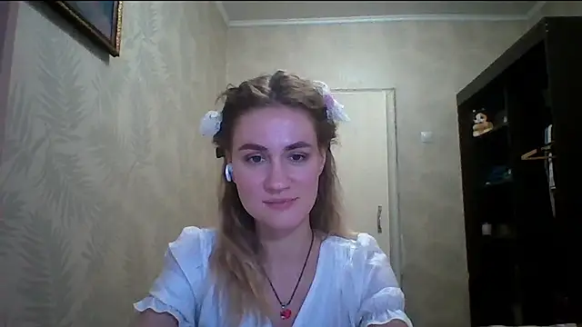 DeanneGilcher's cam snapshot