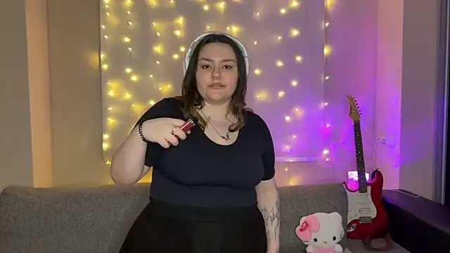 RiotKitten1's cam snapshot