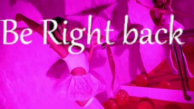 lizzakennedy live sex cam