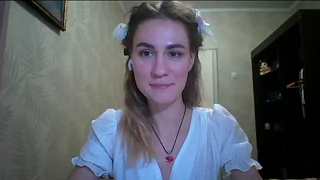 DeanneGilcher's cam snapshot