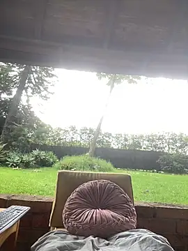 SaraZuletaa live sex cam