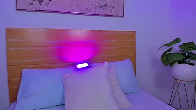 kitty_sweeety_'s cam snapshot