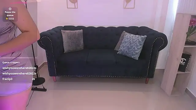 calyptra_lux's cam snapshot