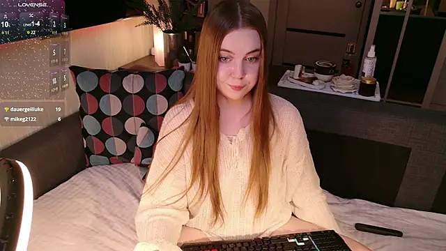 bratwifelina's cam snapshot