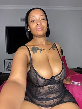 LoveBustyX's cam snapshot