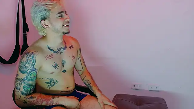 AliceandMax live sex cam