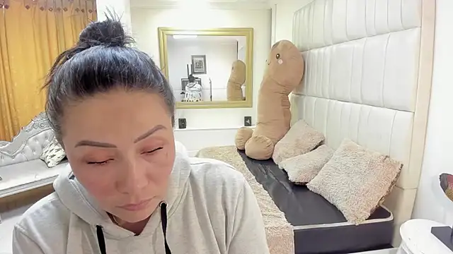 gaby_trent's cam snapshot