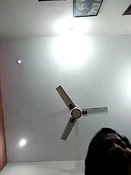 Cute-Janvi20 live sex cam