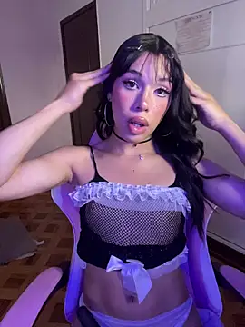 DollCamila live sex cam