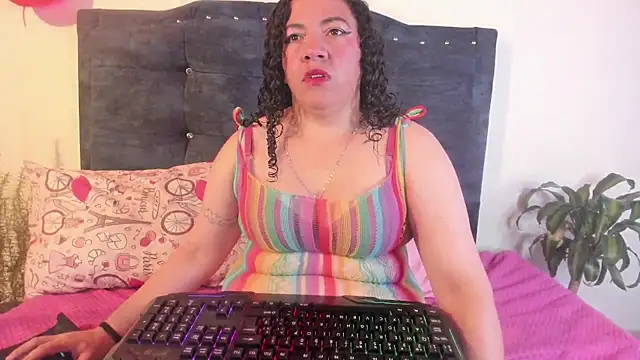 sexy_diablaa's cam snapshot