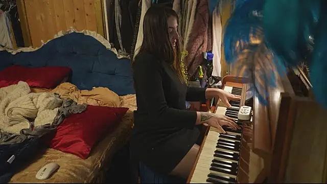 VanessaDoyle live sex cam