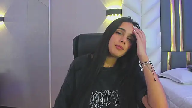 ChloeHarper_ live sex cam