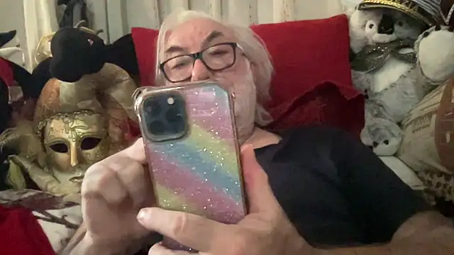 EroticVenetian live sex cam