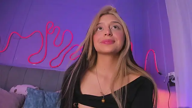 Sofly_s live sex cam