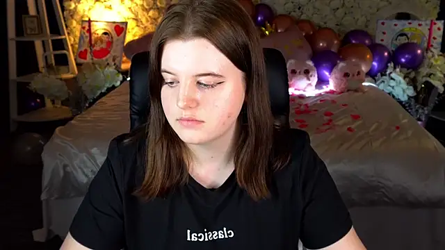 KristiFoxy's cam snapshot