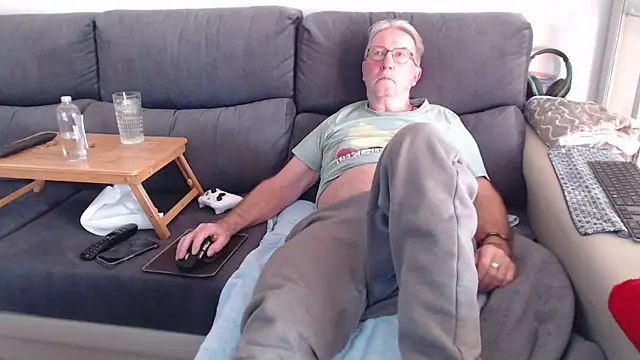 Nudelschwanz live sex cam