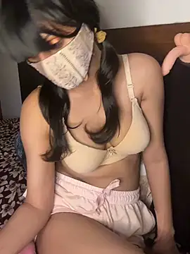 KavyaCurves live sex cam