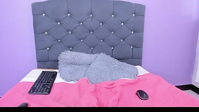 greecy_0's cam snapshot