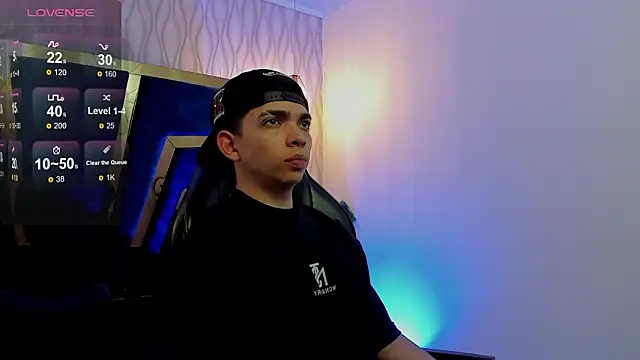 Julian_Mercier live sex cam