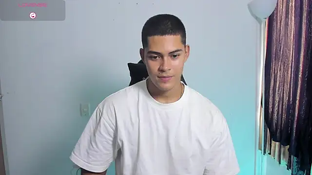 Iamdylan777 live sex cam