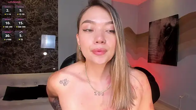 HaleyGreen1's cam snapshot