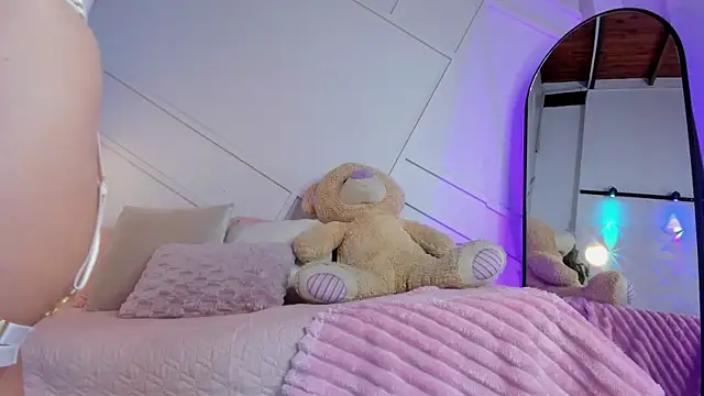 alanarouge live sex cam