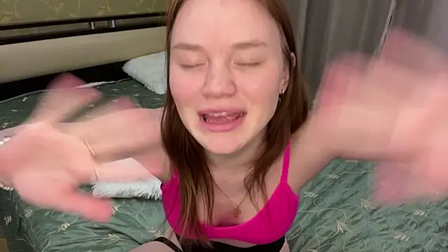 KarlynGow's cam snapshot